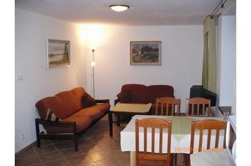 Šeiminis pensionas Mažice 4
